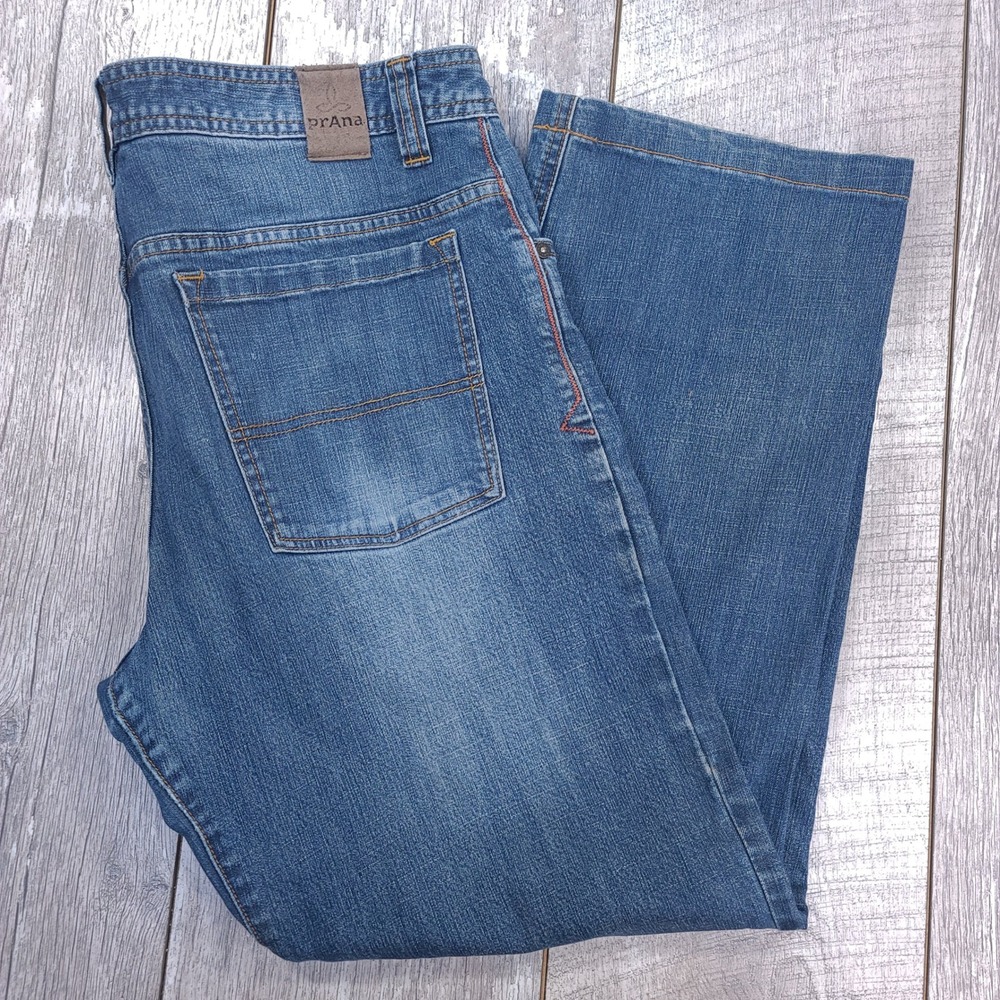 PrAna Bridger Jeans Mens 33x29 Blue Denim Straight Leg Born From The Experience